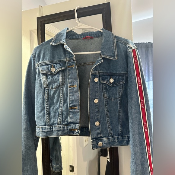 GUESS Carah Logo Cropped Denim lacket - Picture 6 of 6